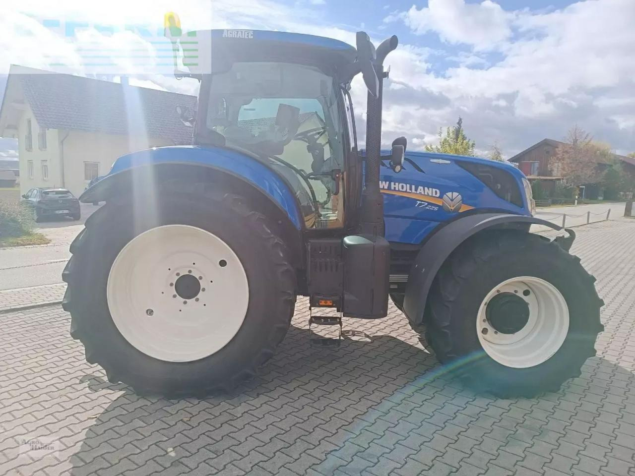 New Holland t7.225 ac - Tracteur agricole: photos 4 New Holland t7.225 ac - Tracteur agricole: photos 4