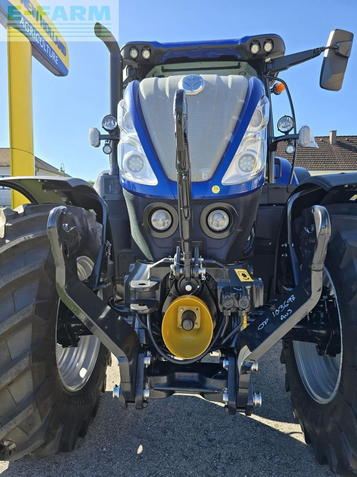 New Holland t7.225 auto command sidewinder ii (stage v) - Tracteur agricole: photos 2 New Holland t7.225 auto command sidewinder ii (stage v) - Tracteur agricole: photos 2