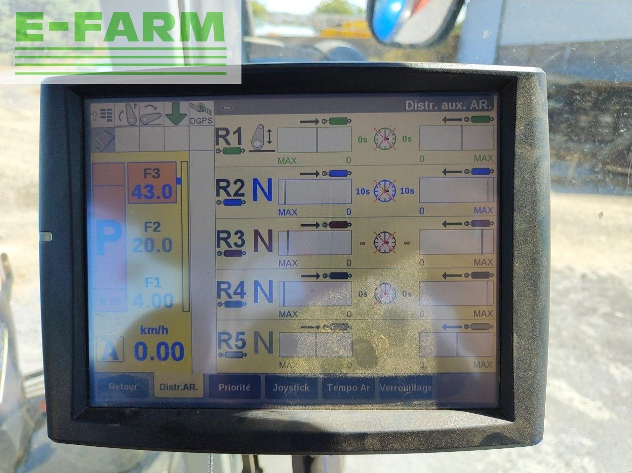 New Holland t7.235 ac - Tracteur agricole: photos 2 New Holland t7.235 ac - Tracteur agricole: photos 2