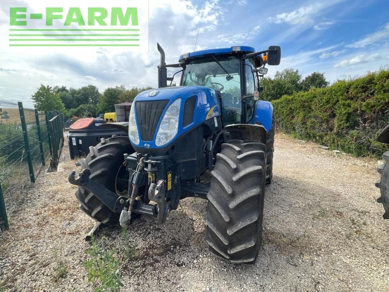 New Holland t7030 - Tracteur agricole: photos 2 New Holland t7030 - Tracteur agricole: photos 2