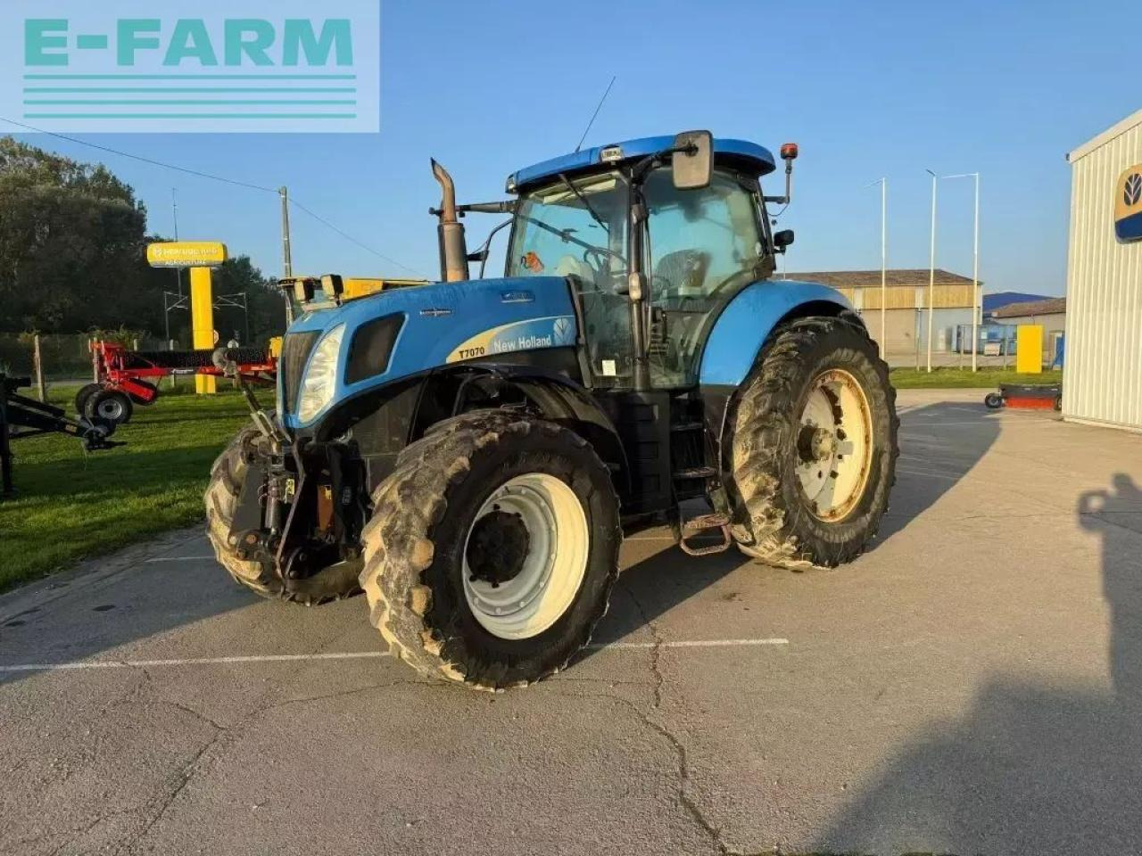 New Holland t7070 6.7l - Tracteur agricole: photos 2 New Holland t7070 6.7l - Tracteur agricole: photos 2