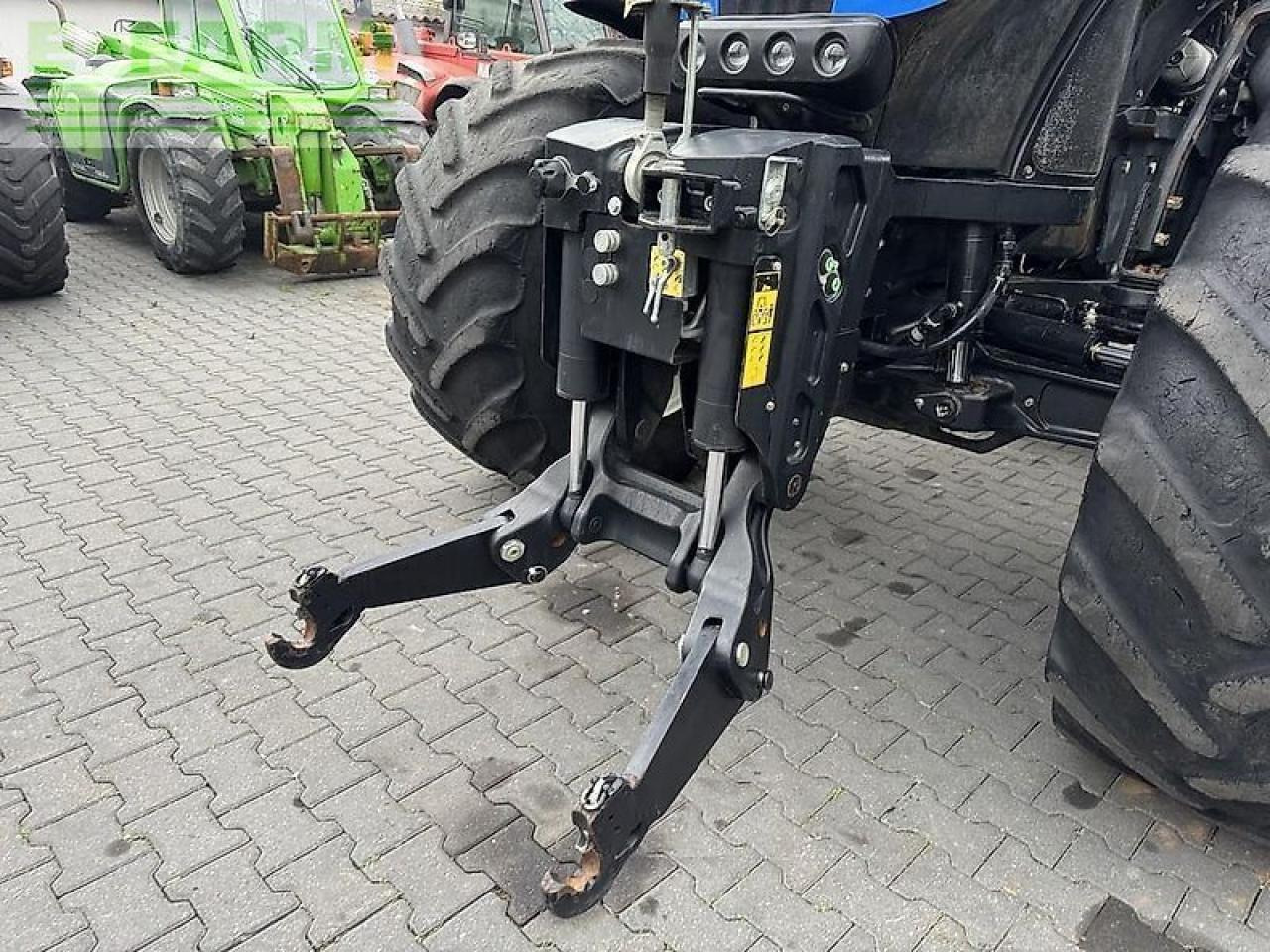 Tracteur agricole New Holland t8.330 ultra command: photos 20