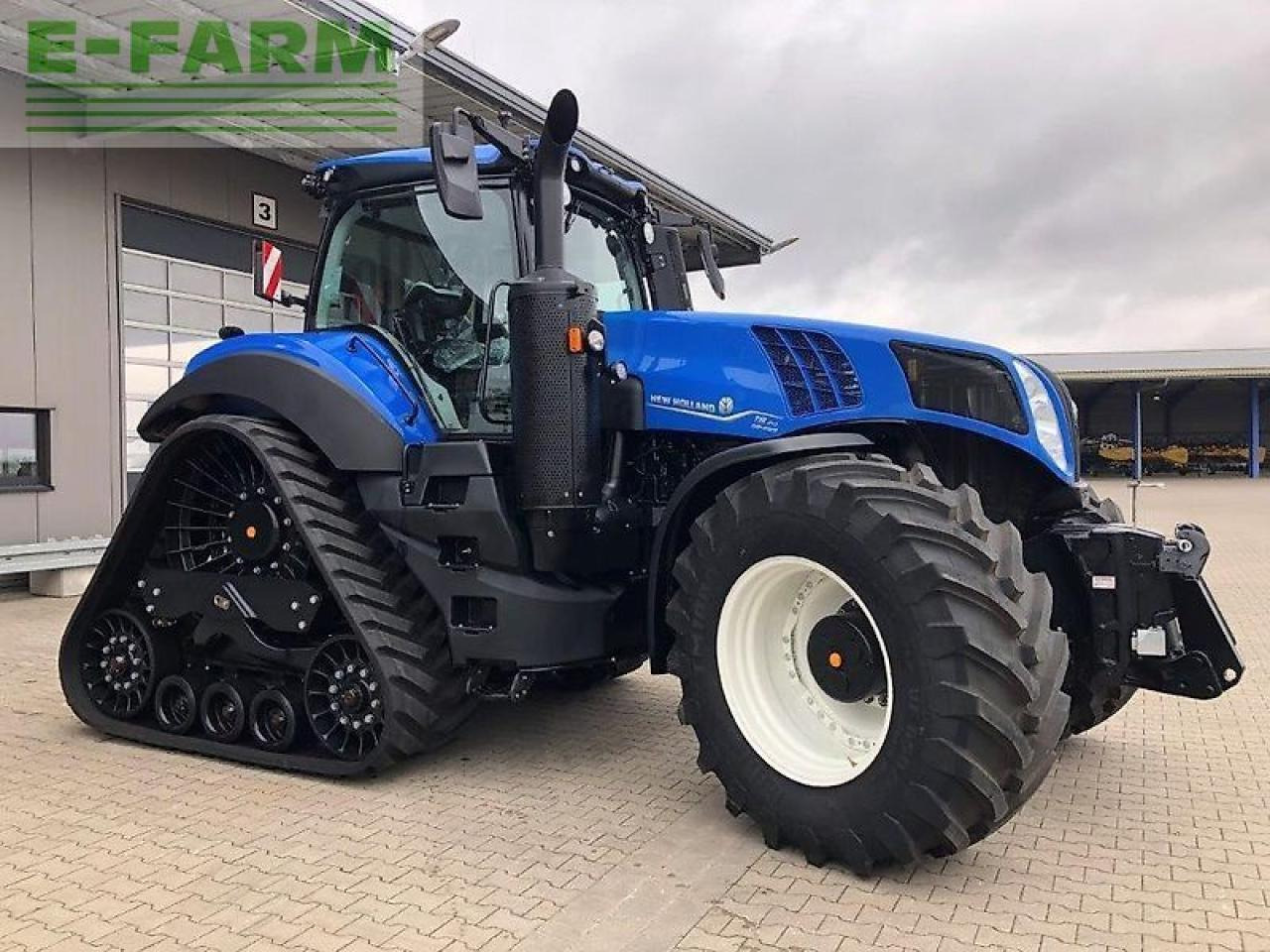 New Holland t8.410 plmi ultracommand track - Tracteur agricole: photos 1 New Holland t8.410 plmi ultracommand track - Tracteur agricole: photos 1