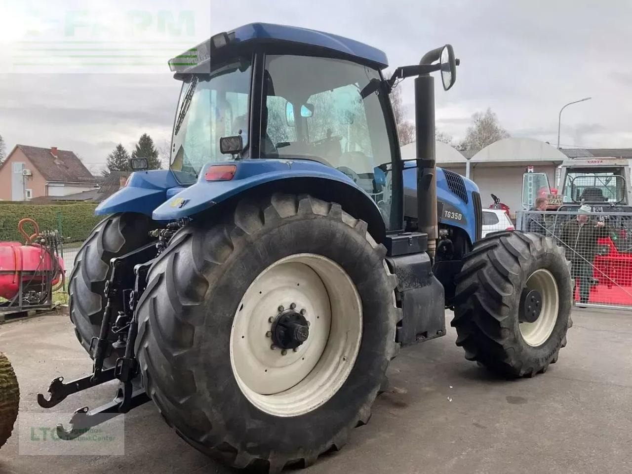 New Holland tg 285 - Tracteur agricole: photos 3 New Holland tg 285 - Tracteur agricole: photos 3