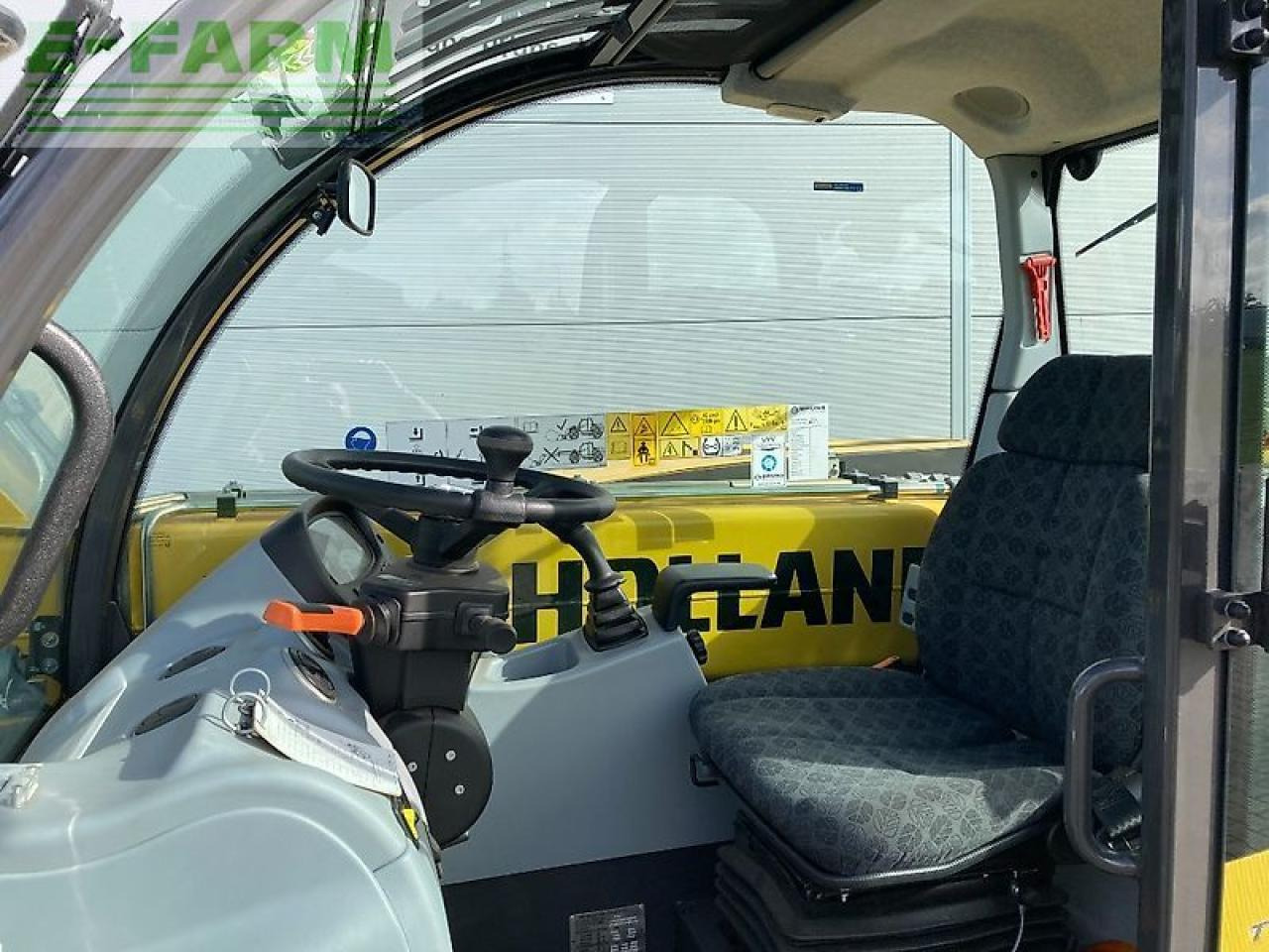 Chariot télescopique New Holland th6.36 t4b-133 hp: photos 10