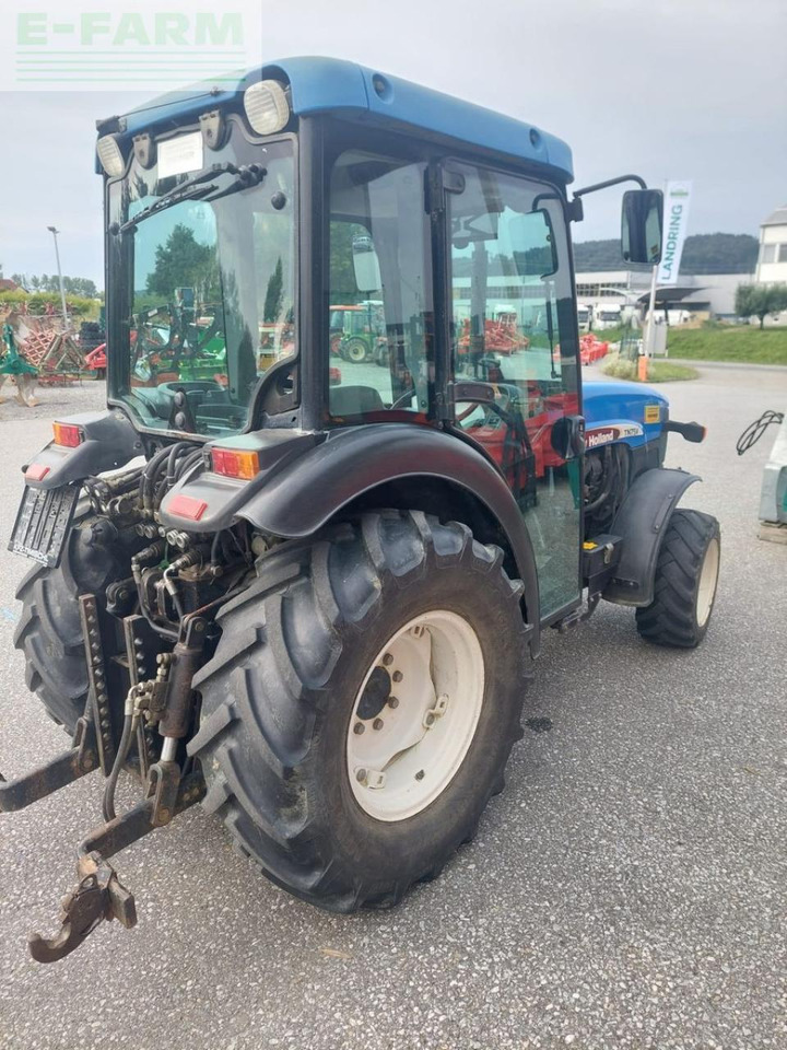 New Holland tn 75 v dt - Tracteur agricole: photos 3 New Holland tn 75 v dt - Tracteur agricole: photos 3