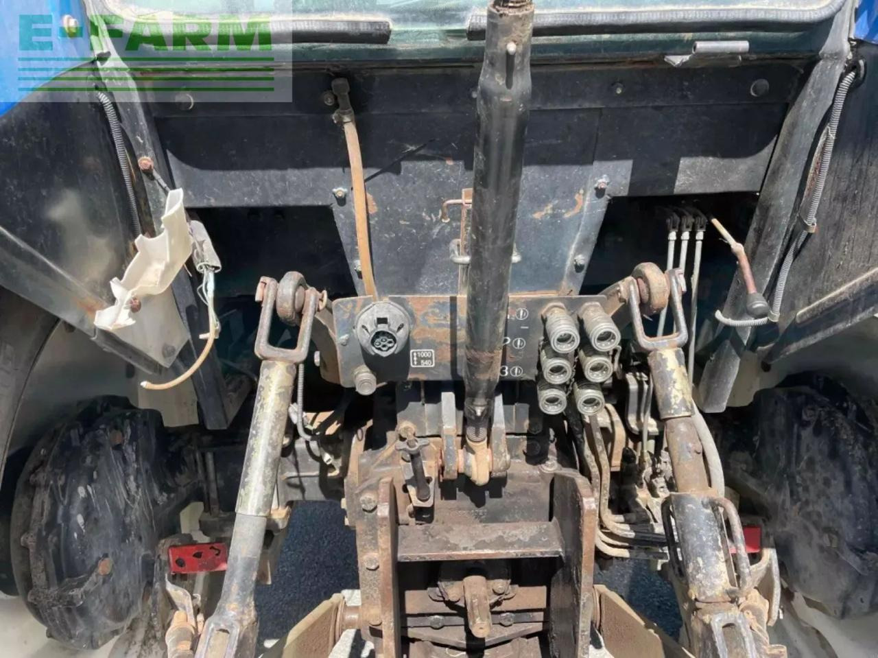 New Holland tracteur agricole td85d new holland D - Tracteur agricole: photos 3 New Holland tracteur agricole td85d new holland D - Tracteur agricole: photos 3