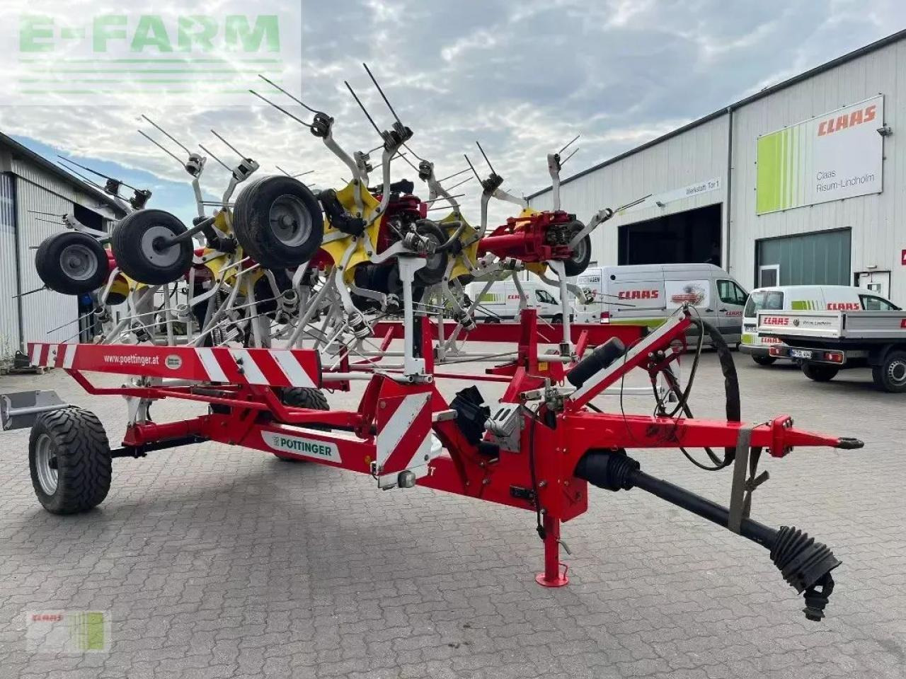 Pöttinger hit 12.14 t - Faneuse: photos 1 Pöttinger hit 12.14 t - Faneuse: photos 1