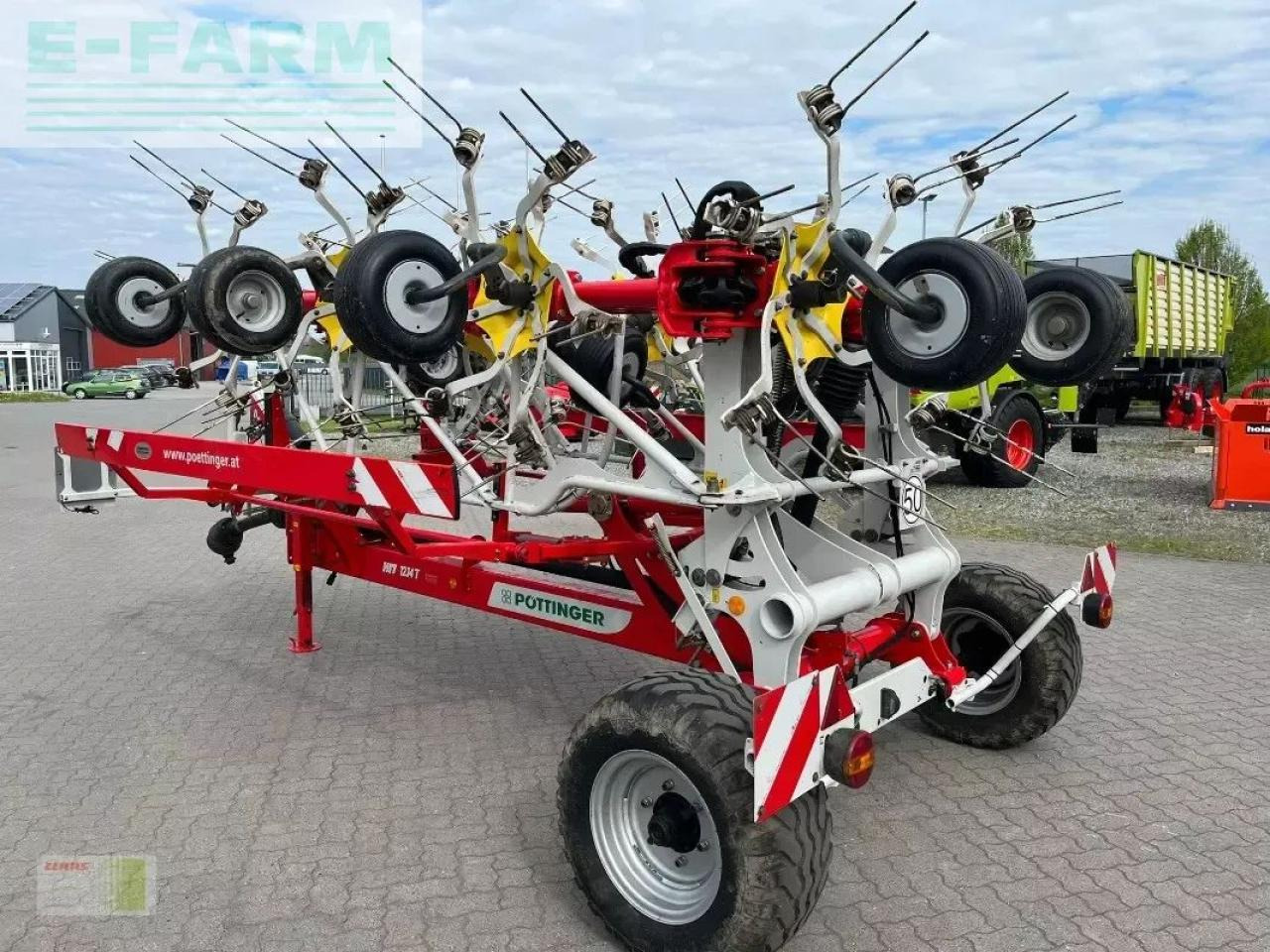 Pöttinger hit 12.14 t - Faneuse: photos 5 Pöttinger hit 12.14 t - Faneuse: photos 5