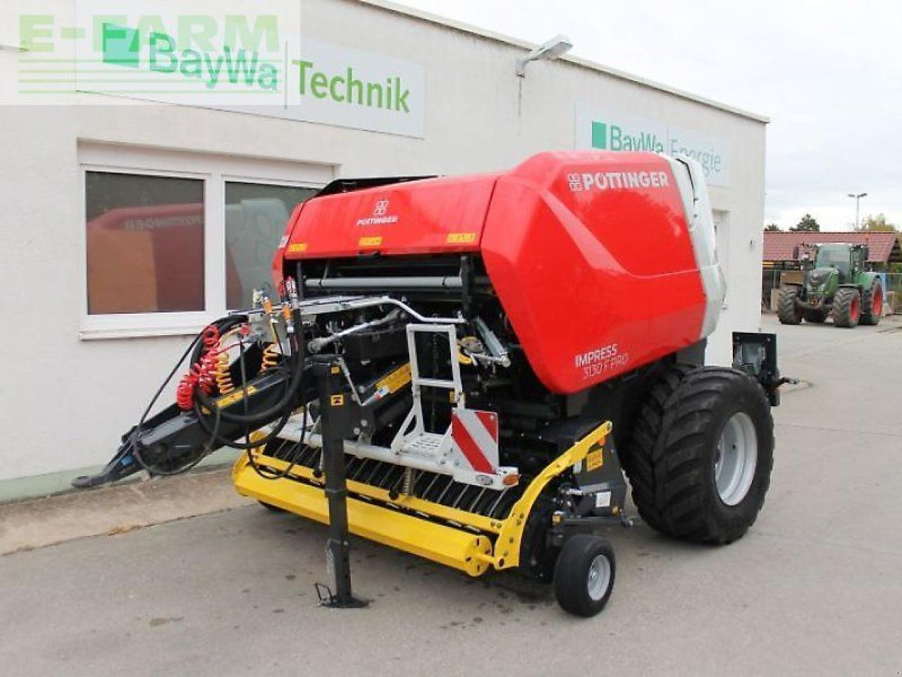 Pöttinger impress 3130 f pro - Presse à balles cubiques: photos 2 Pöttinger impress 3130 f pro - Presse à balles cubiques: photos 2