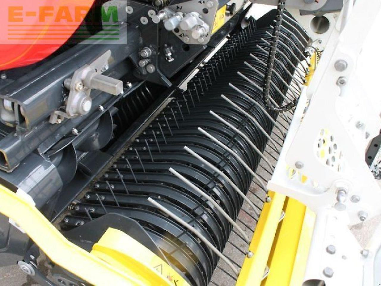 Pöttinger impress 3130 f pro - Presse à balles cubiques: photos 5 Pöttinger impress 3130 f pro - Presse à balles cubiques: photos 5