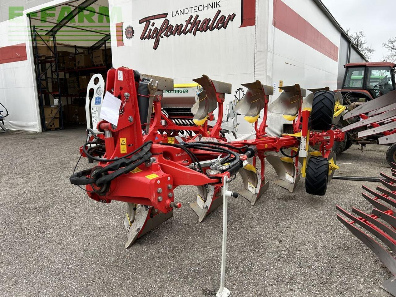 Pöttinger servo 4000 plus - Charrue: photos 4 Pöttinger servo 4000 plus - Charrue: photos 4