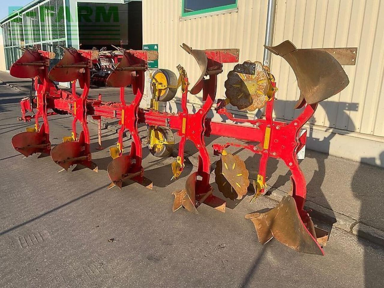 Pöttinger servo 45 s plus 5-sch. - Charrue: photos 4 Pöttinger servo 45 s plus 5-sch. - Charrue: photos 4