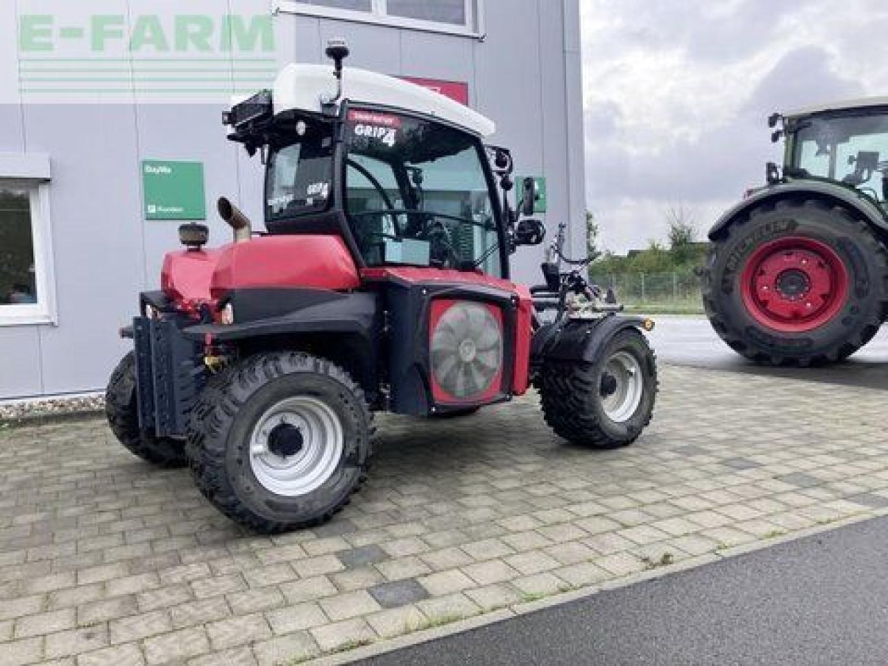 Sauerburger kg- grip 4-70 - Tracteur agricole: photos 2 Sauerburger kg- grip 4-70 - Tracteur agricole: photos 2
