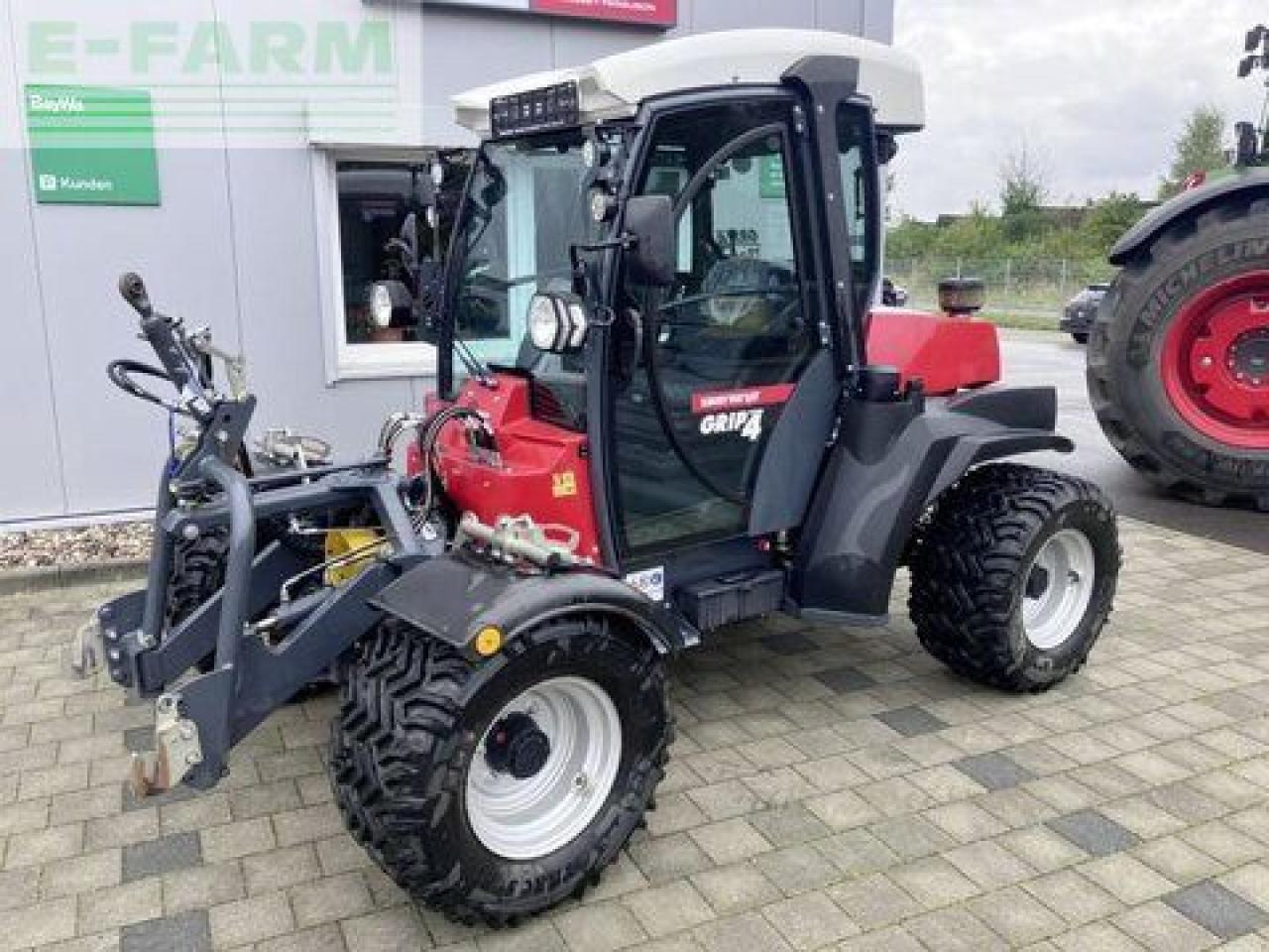 Sauerburger kg- grip 4-70 - Tracteur agricole: photos 1 Sauerburger kg- grip 4-70 - Tracteur agricole: photos 1