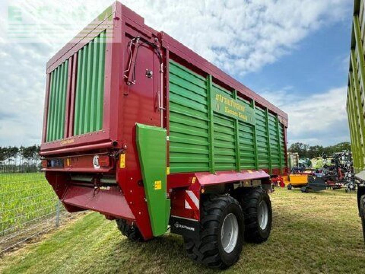 Strautmann giga trailer 460 do, 44 cbm, hydr. fw, wie neu ! - Remorque agricole: photos 1 Strautmann giga trailer 460 do, 44 cbm, hydr. fw, wie neu ! - Remorque agricole: photos 1