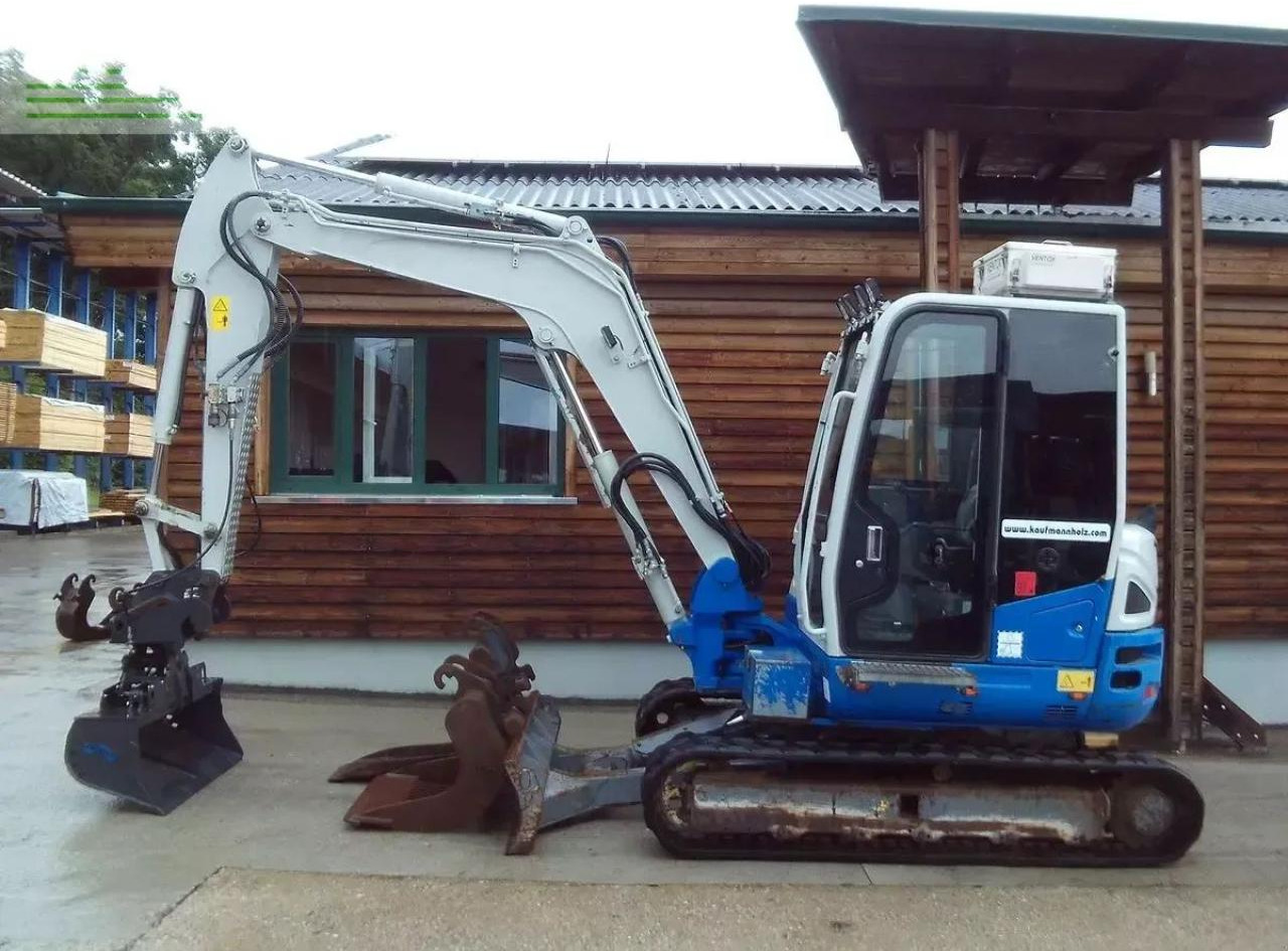 Takeuchi tb 260 ( 5.735kg ) hydr. sw + 3 löffel - Mini pelle: photos 1 Takeuchi tb 260 ( 5.735kg ) hydr. sw + 3 löffel - Mini pelle: photos 1