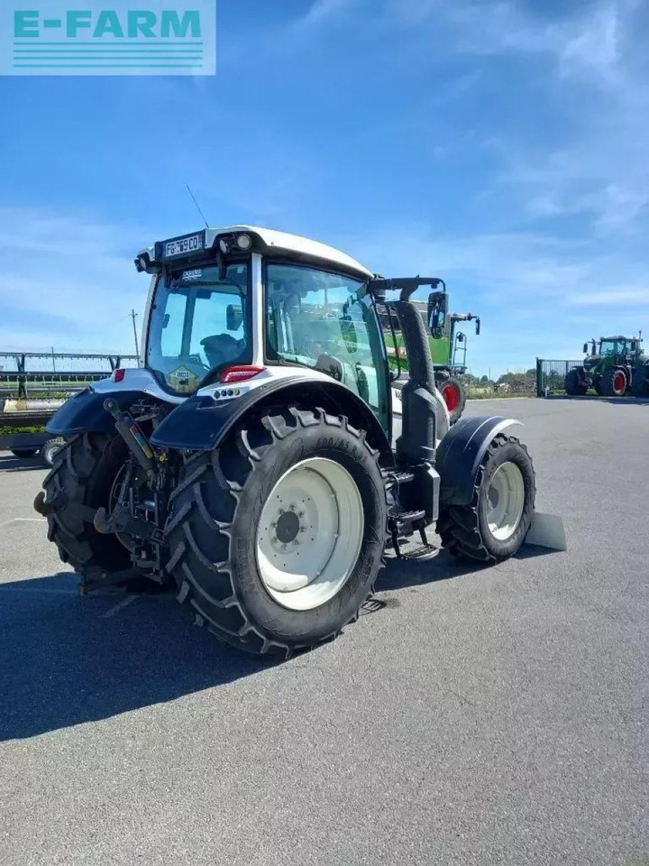 Valtra n 134 hitech HiTech - Tracteur agricole: photos 3 Valtra n 134 hitech HiTech - Tracteur agricole: photos 3