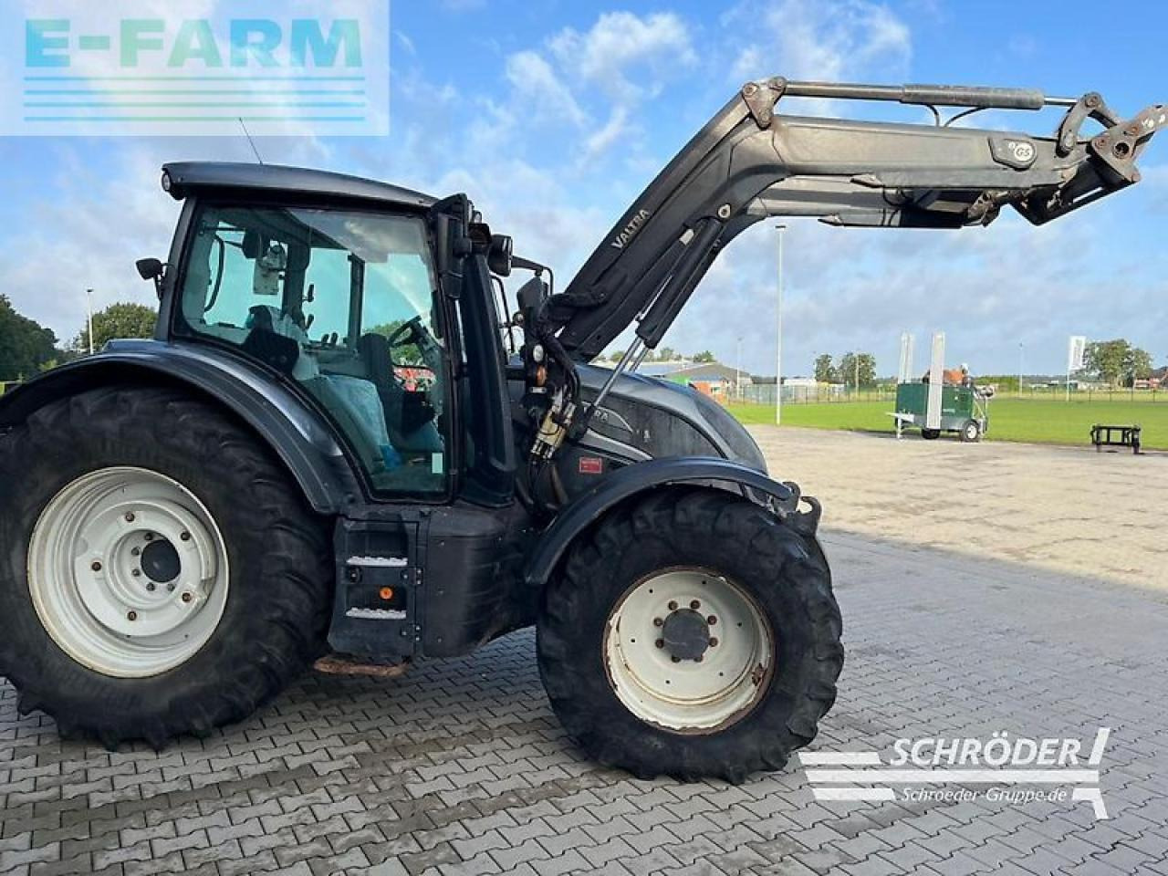 Valtra n 154 ea - Tracteur agricole: photos 3 Valtra n 154 ea - Tracteur agricole: photos 3