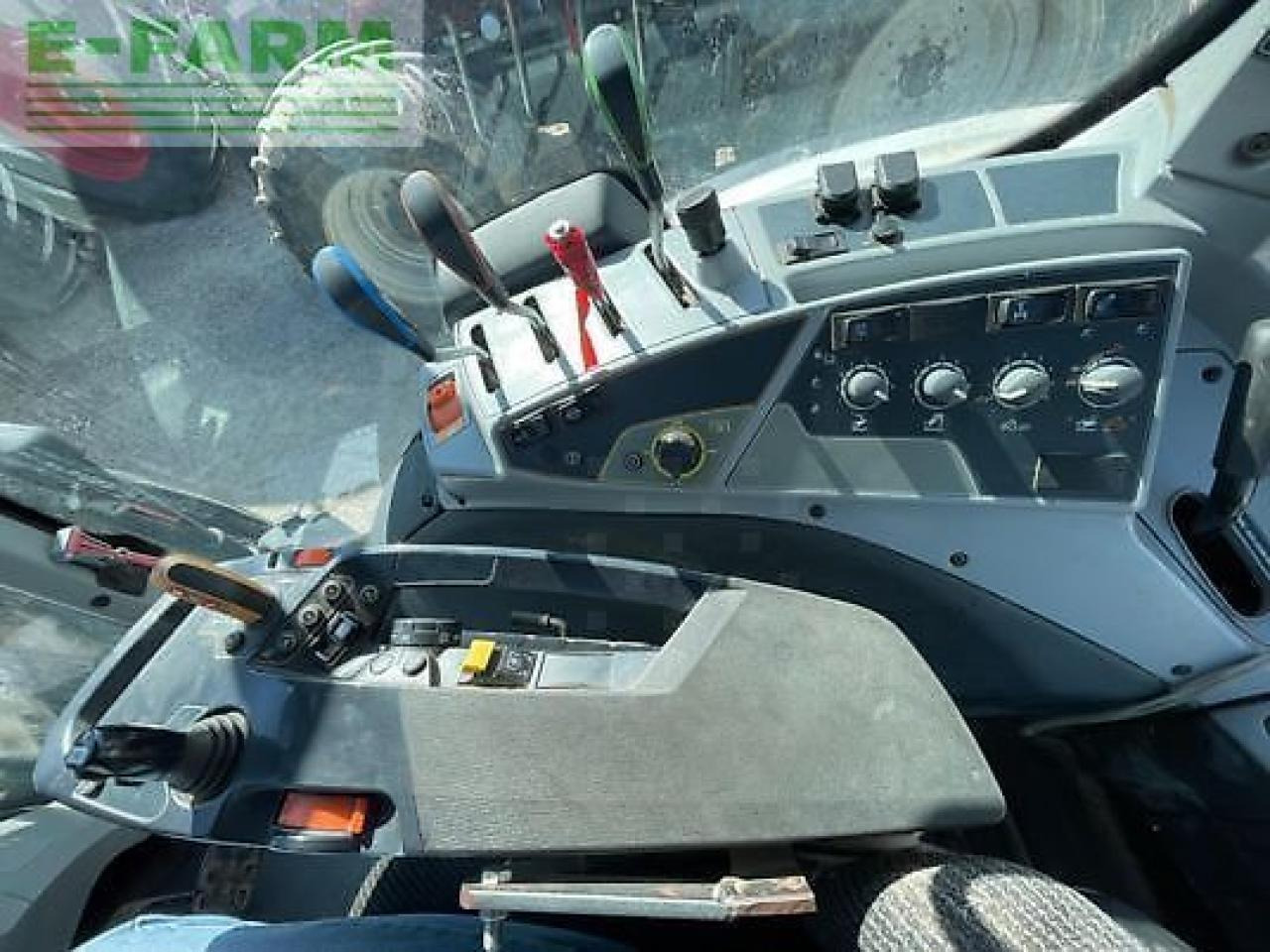 Tracteur agricole Valtra n134 h5: photos 8 Tracteur agricole Valtra n134 h5: photos 8