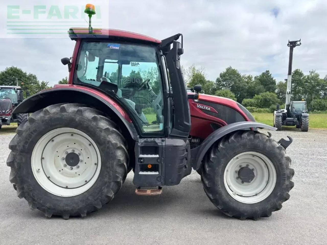 Valtra n134d - Tracteur agricole: photos 2 Valtra n134d - Tracteur agricole: photos 2