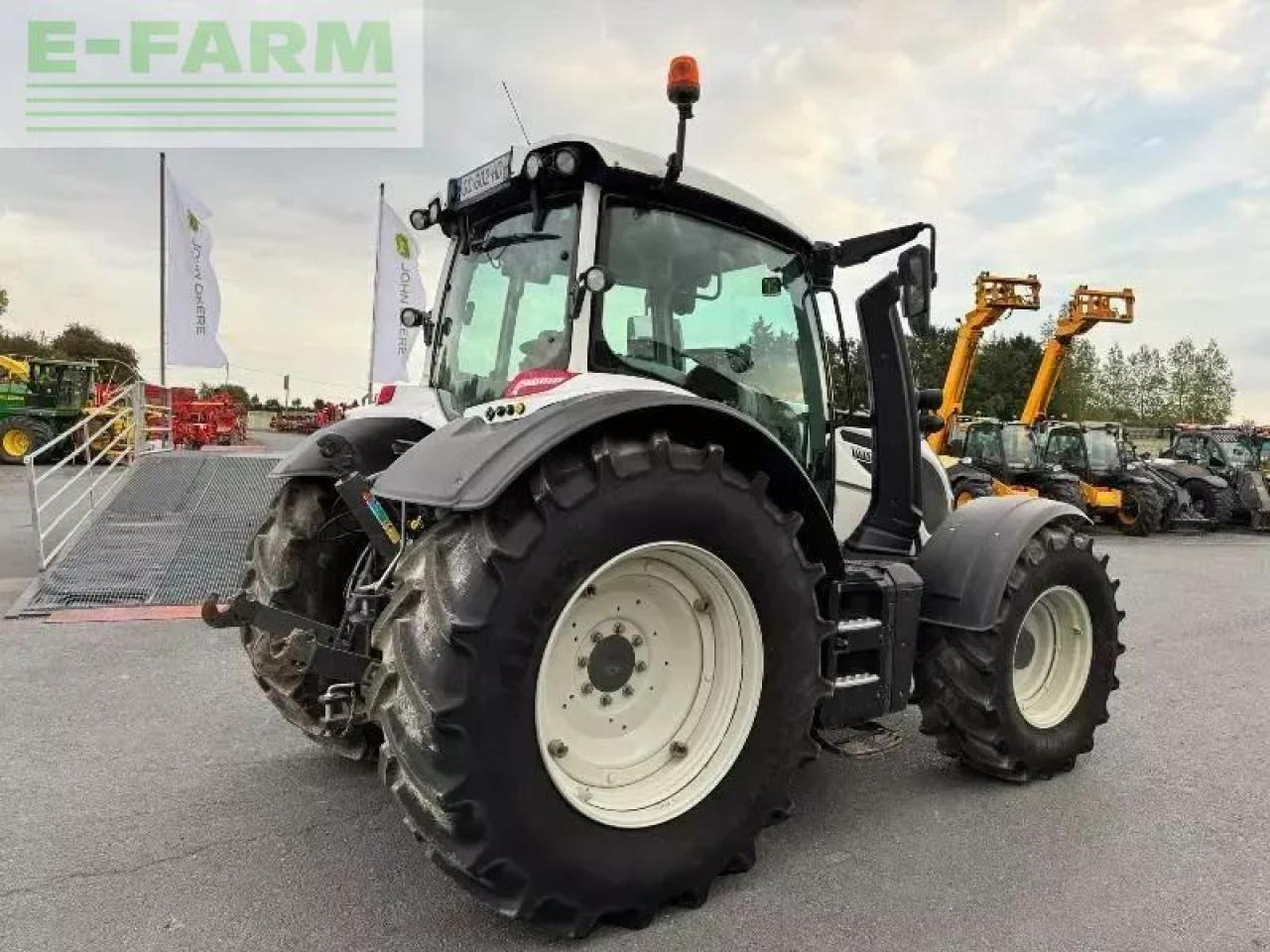 Valtra n174 direct Direct - Tracteur agricole: photos 5 Valtra n174 direct Direct - Tracteur agricole: photos 5
