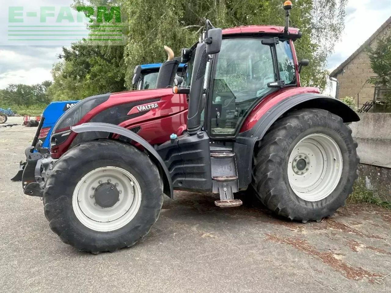 Valtra t 154 hi - Tracteur agricole: photos 2 Valtra t 154 hi - Tracteur agricole: photos 2