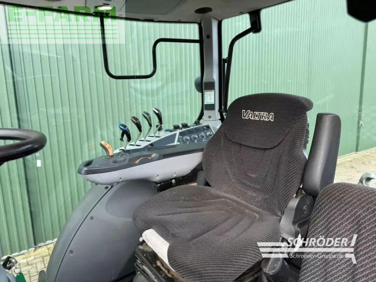 Tracteur agricole Valtra t 174 ea: photos 18