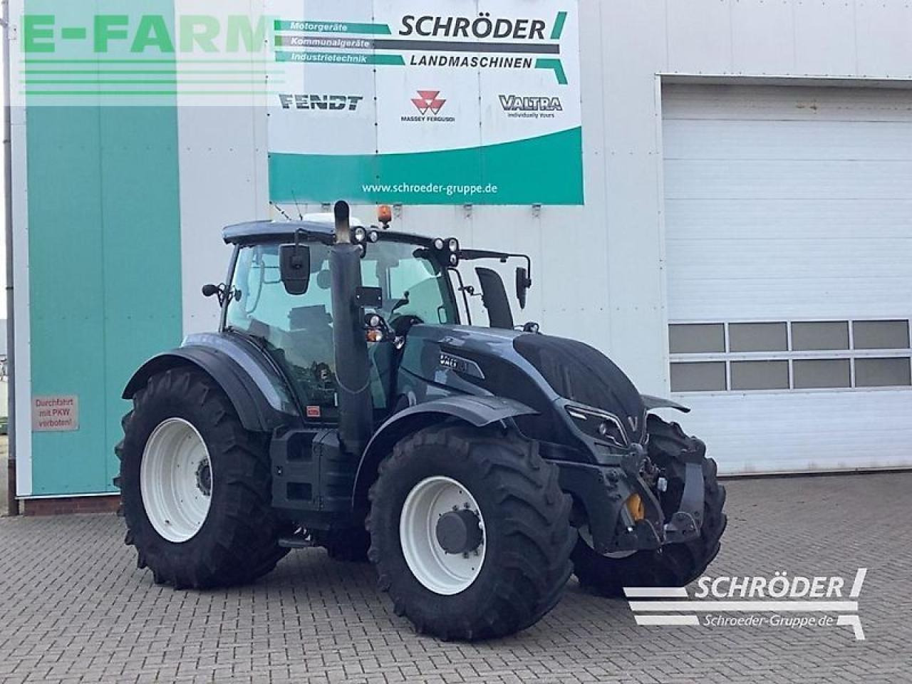 Valtra t 214 d smarttouch - Tracteur agricole: photos 1 Valtra t 214 d smarttouch - Tracteur agricole: photos 1
