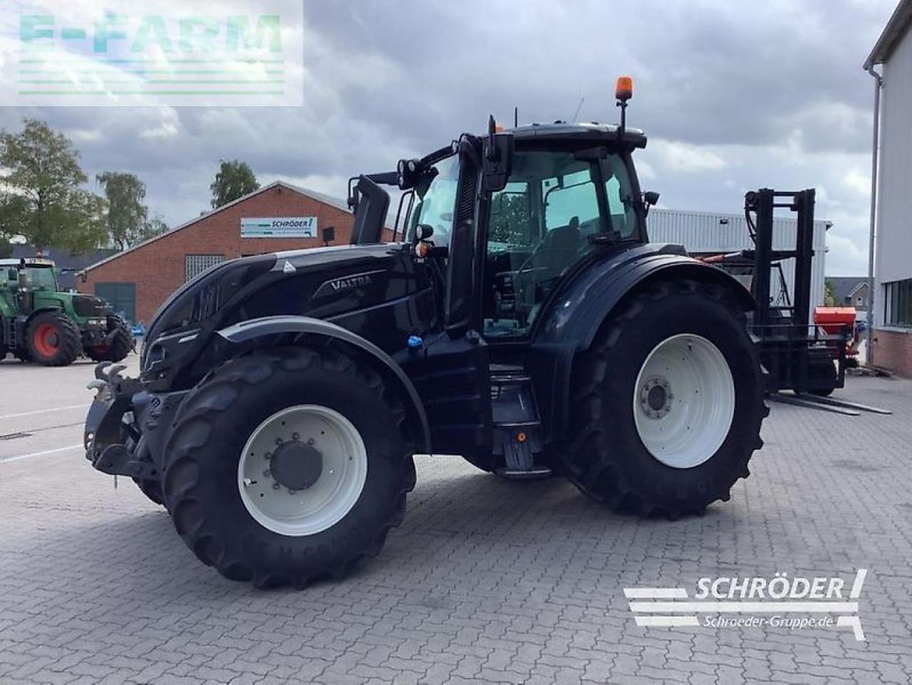 Valtra t 214 d smarttouch | rtk | unlimited - Tracteur agricole: photos 2 Valtra t 214 d smarttouch | rtk | unlimited - Tracteur agricole: photos 2