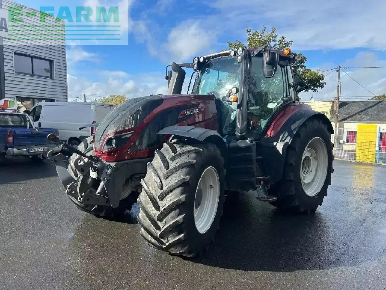 Valtra t 214 v smarttouch - Tracteur agricole: photos 1 Valtra t 214 v smarttouch - Tracteur agricole: photos 1