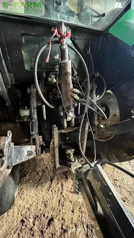 Valtra t120 - Tracteur agricole: photos 5 Valtra t120 - Tracteur agricole: photos 5