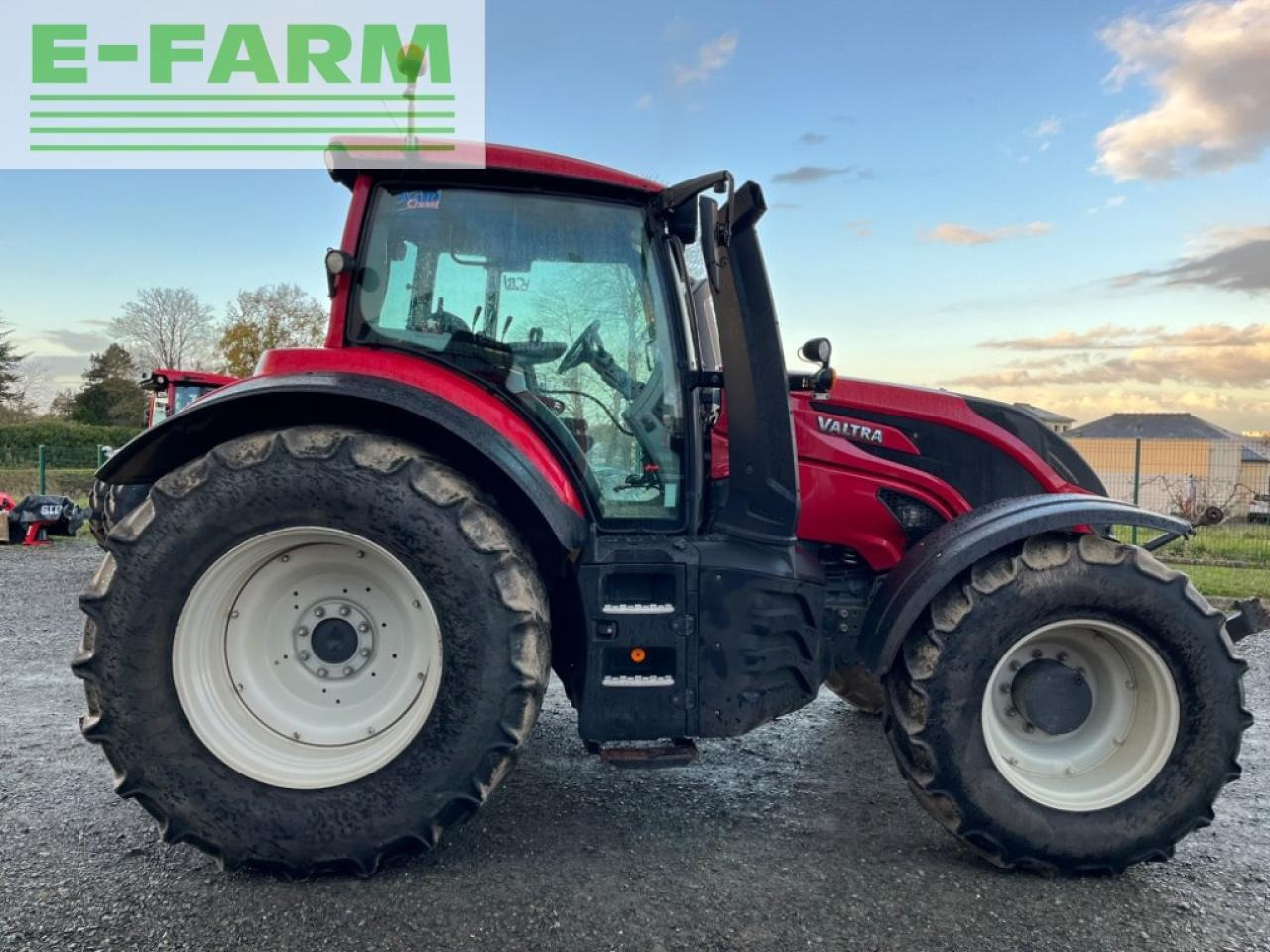 Tracteur agricole Valtra t144 h: photos 6