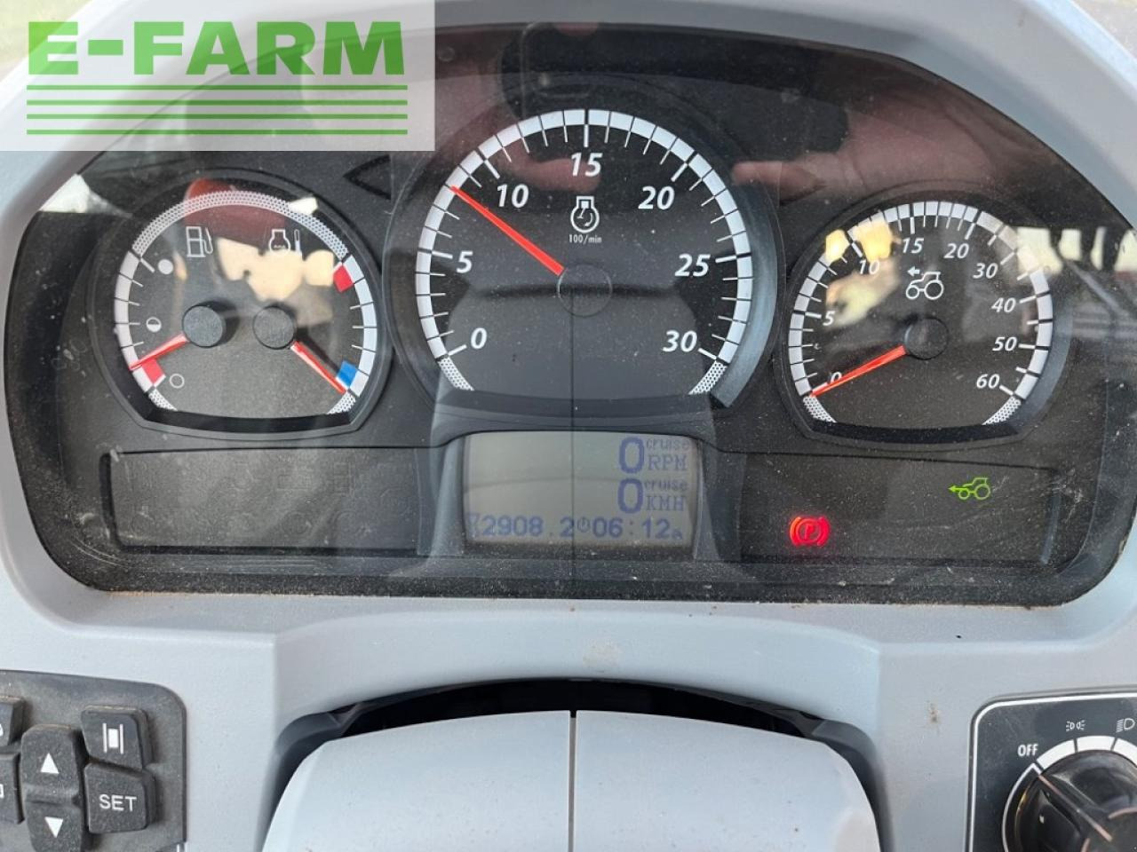 Tracteur agricole Valtra t144 h: photos 9