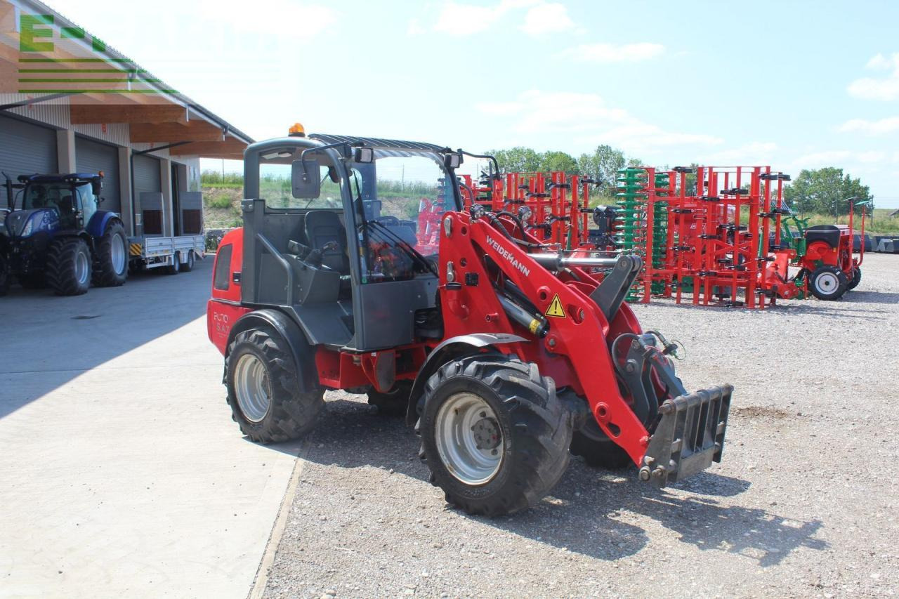 Weidemann 2070 cx 50 - Mini pelle: photos 5 Weidemann 2070 cx 50 - Mini pelle: photos 5