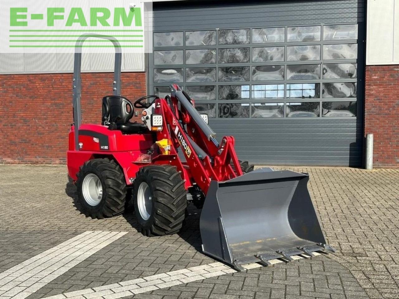 Hegales h180 - Chargeuse sur pneus: photos 1 Hegales h180 - Chargeuse sur pneus: photos 1