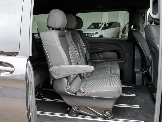 MERCEDES-BENZ EQV 300 ang,8Sitzer,2xSchiebetür,360°Kamera... - Transport de personnes, Utilitaire électrique: photos 5 MERCEDES-BENZ EQV 300 ang,8Sitzer,2xSchiebetür,360°Kamera... - Transport de personnes, Utilitaire électrique: photos 5