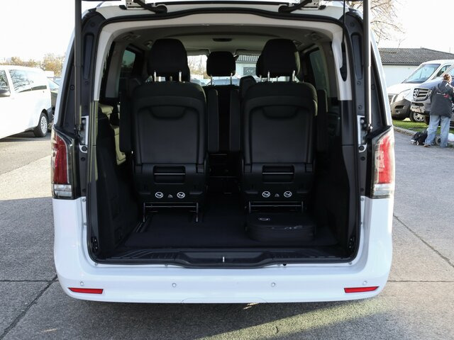 MERCEDES-BENZ EQV 300 lang,7Sitze,2Schiebetüren,Distronic,LED... en leasing occasion MERCEDES-BENZ EQV 300 lang,7Sitze,2Schiebetüren,Distronic,LED...: photos 26