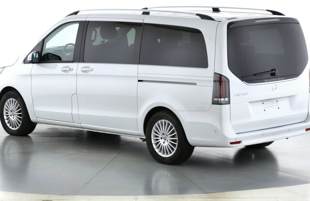 Minibus, Bus électrique MERCEDES-BENZ EQV 300 lang,7Sitze,2Schiebetüren,Distronic,LED...: photos 12 Minibus, Bus électrique MERCEDES-BENZ EQV 300 lang,7Sitze,2Schiebetüren,Distronic,LED...: photos 12