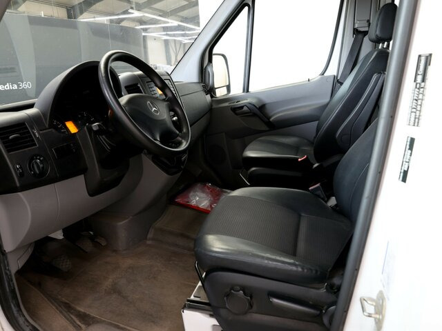 MERCEDES-BENZ Sprinter 316CDI DOKA,Allrad,AHK,TCO,Standhzg. - Utilitaire rideaux coulissants (PLSC), Utilitaire double cabine: photos 2 MERCEDES-BENZ Sprinter 316CDI DOKA,Allrad,AHK,TCO,Standhzg. - Utilitaire rideaux coulissants (PLSC), Utilitaire double cabine: photos 2