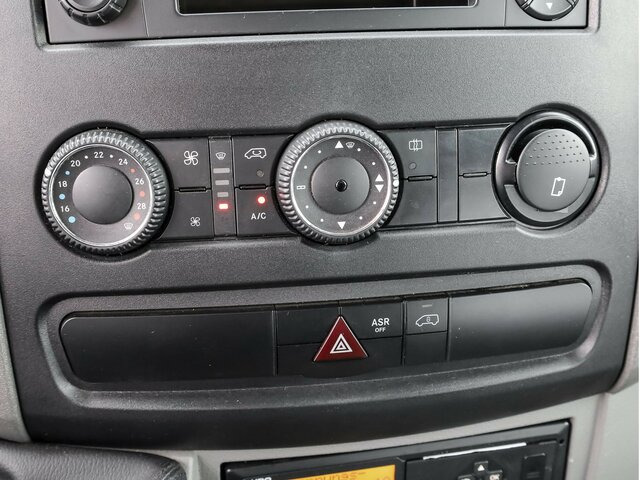 Utilitaire plateau, Utilitaire double cabine MERCEDES-BENZ Sprinter 316CDI DOKA,Allrad,Klima,AHK,TCO...: photos 10 Utilitaire plateau, Utilitaire double cabine MERCEDES-BENZ Sprinter 316CDI DOKA,Allrad,Klima,AHK,TCO...: photos 10