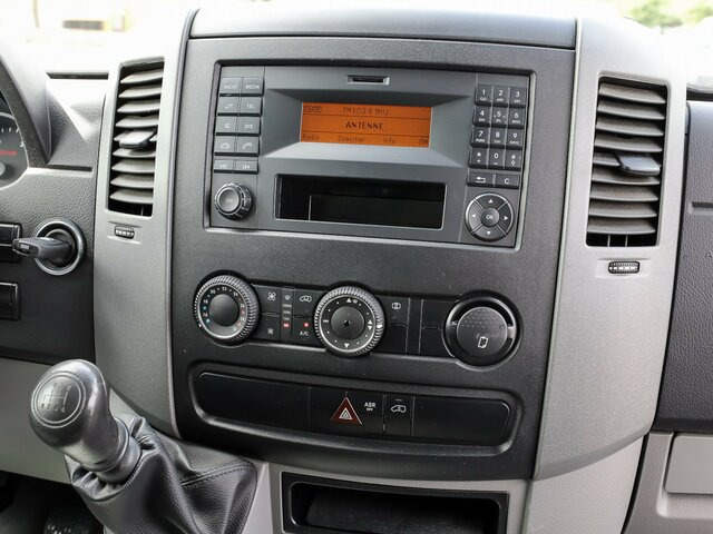 MERCEDES-BENZ Sprinter 316CDI DOKA,Allrad,Klima,Standhzg.... - Utilitaire plateau, Utilitaire double cabine: photos 5 MERCEDES-BENZ Sprinter 316CDI DOKA,Allrad,Klima,Standhzg.... - Utilitaire plateau, Utilitaire double cabine: photos 5