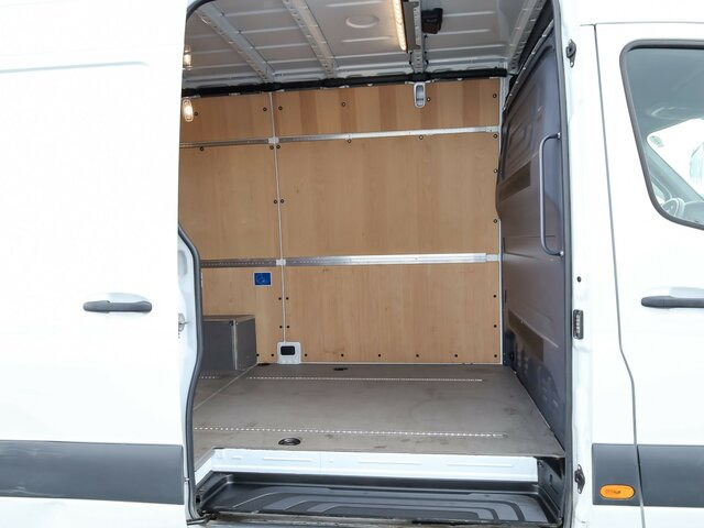 MERCEDES-BENZ Sprinter 317 CDI Kasten,L2H2,MBUX,Kamera - Fourgon utilitaire: photos 2 MERCEDES-BENZ Sprinter 317 CDI Kasten,L2H2,MBUX,Kamera - Fourgon utilitaire: photos 2