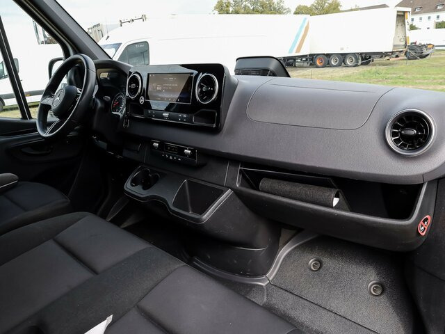 MERCEDES-BENZ Sprinter 317 Maxi,9GTronic,MBUX,Kamera - Fourgon utilitaire: photos 4 MERCEDES-BENZ Sprinter 317 Maxi,9GTronic,MBUX,Kamera - Fourgon utilitaire: photos 4