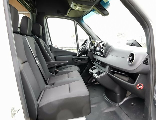 MERCEDES-BENZ Sprinter 317 Maxi,9GTronic,MBUX,Kamera... - Fourgon utilitaire: photos 3 MERCEDES-BENZ Sprinter 317 Maxi,9GTronic,MBUX,Kamera... - Fourgon utilitaire: photos 3