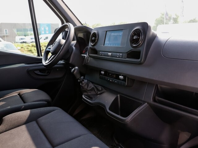 MERCEDES-BENZ Sprinter 317 Maxi,MBUX,Kamera,Tempomat - Fourgon utilitaire: photos 4 MERCEDES-BENZ Sprinter 317 Maxi,MBUX,Kamera,Tempomat - Fourgon utilitaire: photos 4