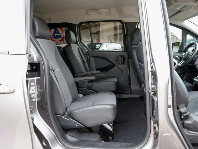 MERCEDES-BENZ T 180 Progressive,AMF Rollstuhlrampe,LED,Navi - Transport de personnes: photos 3 MERCEDES-BENZ T 180 Progressive,AMF Rollstuhlrampe,LED,Navi - Transport de personnes: photos 3