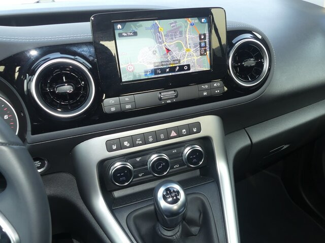 MERCEDES-BENZ T 180 Progressive,MBUX,LED,Navi,Kamera,Tempomat... - Transport de personnes: photos 5 MERCEDES-BENZ T 180 Progressive,MBUX,LED,Navi,Kamera,Tempomat... - Transport de personnes: photos 5