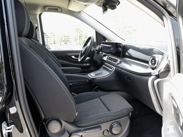 MERCEDES-BENZ V 220 d STYLE kompakt,6Sitzer,Distronic,AHK... - Minibus, Transport de personnes: photos 4 MERCEDES-BENZ V 220 d STYLE kompakt,6Sitzer,Distronic,AHK... - Minibus, Transport de personnes: photos 4