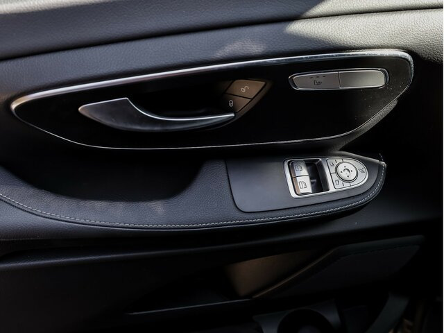 MERCEDES-BENZ V 300 Avantgarde Extralang,2xSchiebetür elektr. en leasing occasion MERCEDES-BENZ V 300 Avantgarde Extralang,2xSchiebetür elektr.: photos 10
